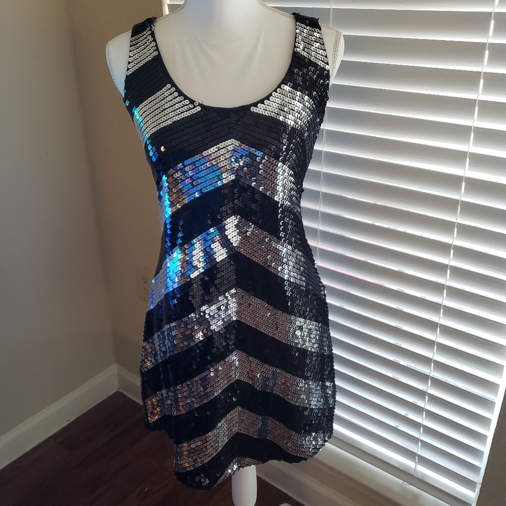 INC International Concepts Women's dress sequin size M sleeveless